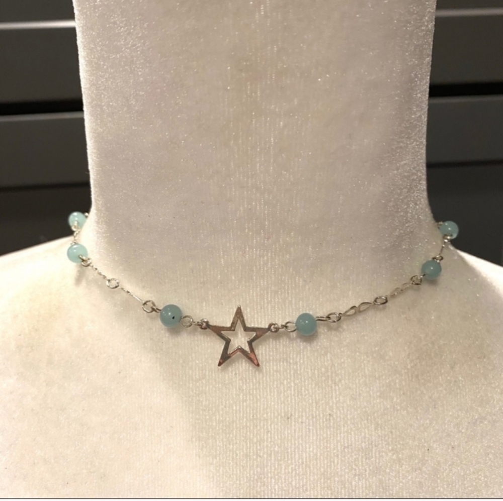 Elegant Feminine Silver choker necklace silver stars & aqua beads on chain.NEW